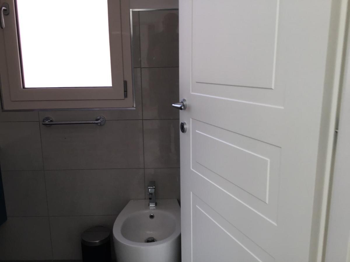 Casa Luigia Rooms Mtb In Finalborgo Bike Room Tour Ebike Trekking Finale Ligure Exterior foto